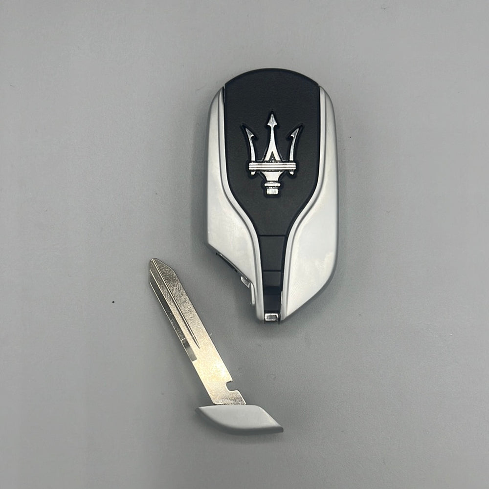 マセラティ スマートキー Maserati マセラティ スマートキー スペアキー おまけ付き